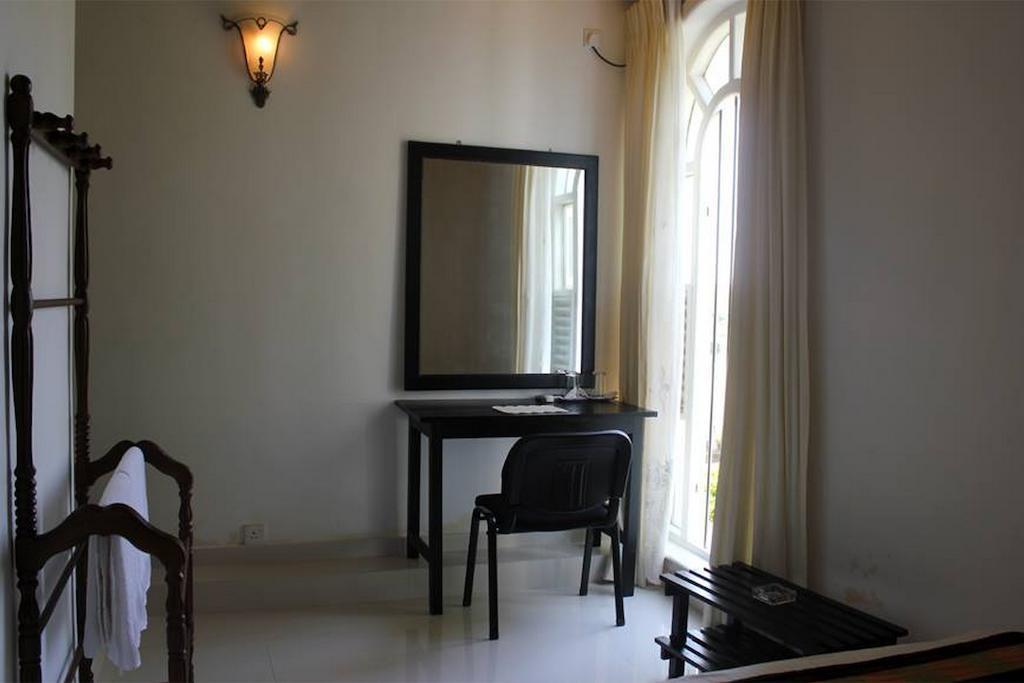 Fort De 19 Villa - Galle Fort Room photo